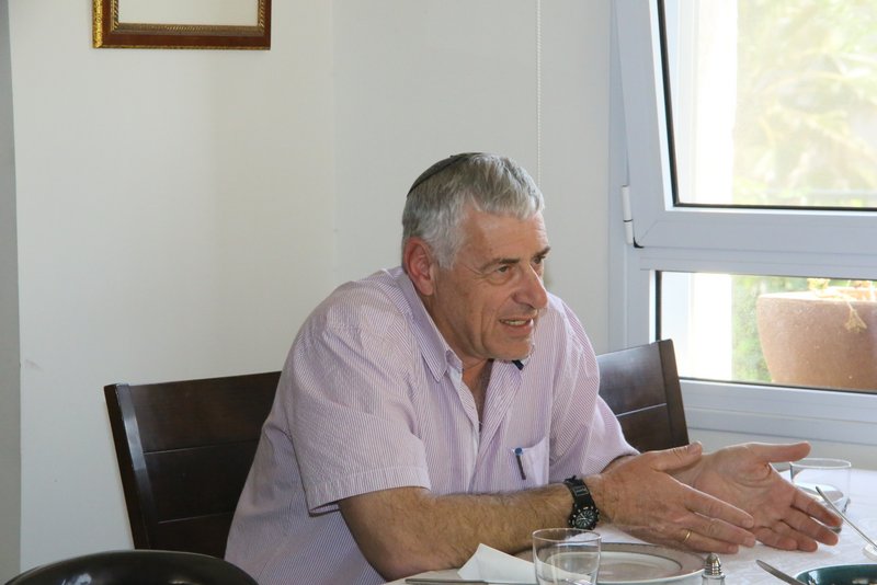 שי בשיחה 4.16